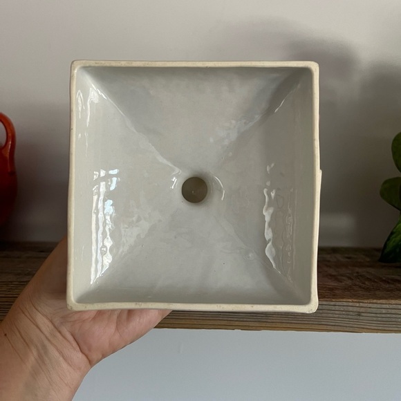 Hull Pottery pink lidded trinket candy dish - Picture 7 of 7